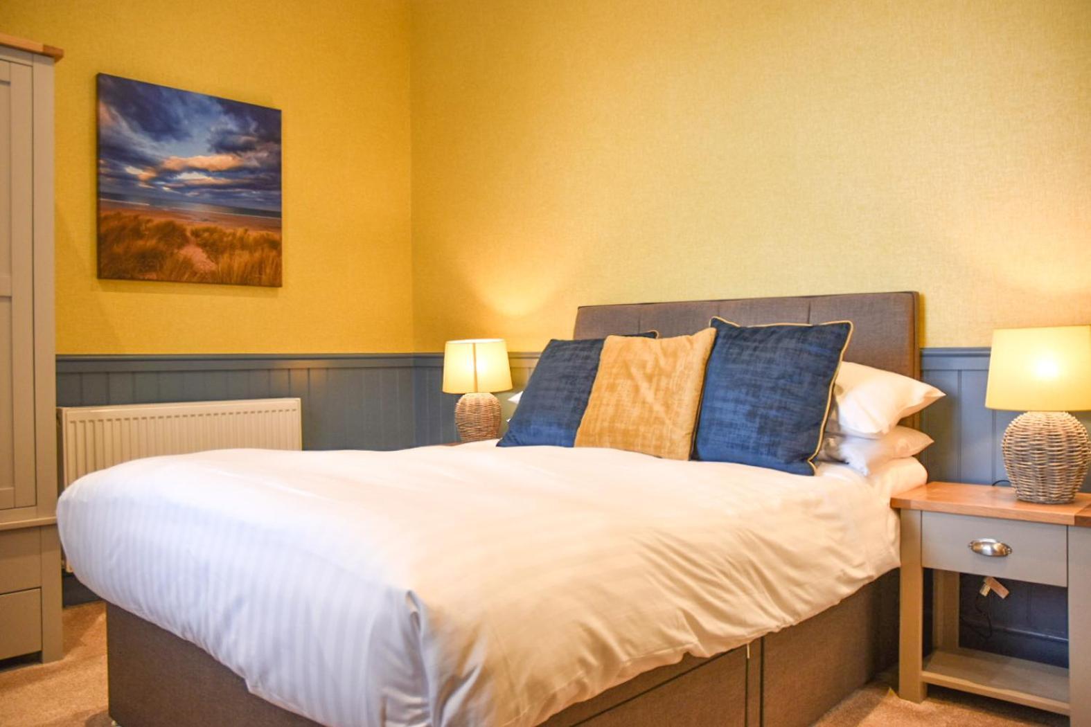 The Dunstanburgh Castle Hotel Embleton  Exterior photo